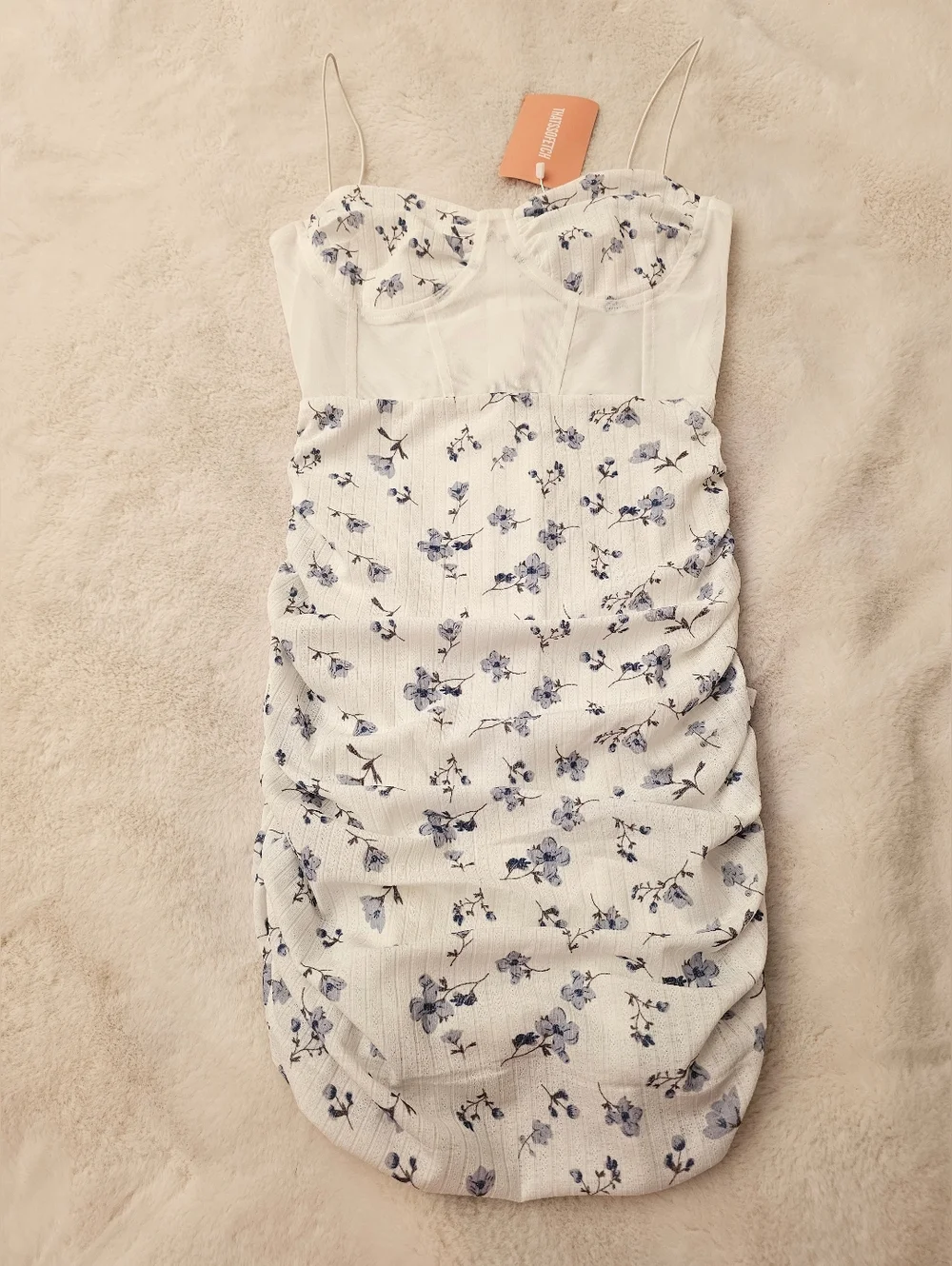 New Thats So Fetch Mieka Ruched Floral Print Mini Dress Size 4 - Picture 4 of 12